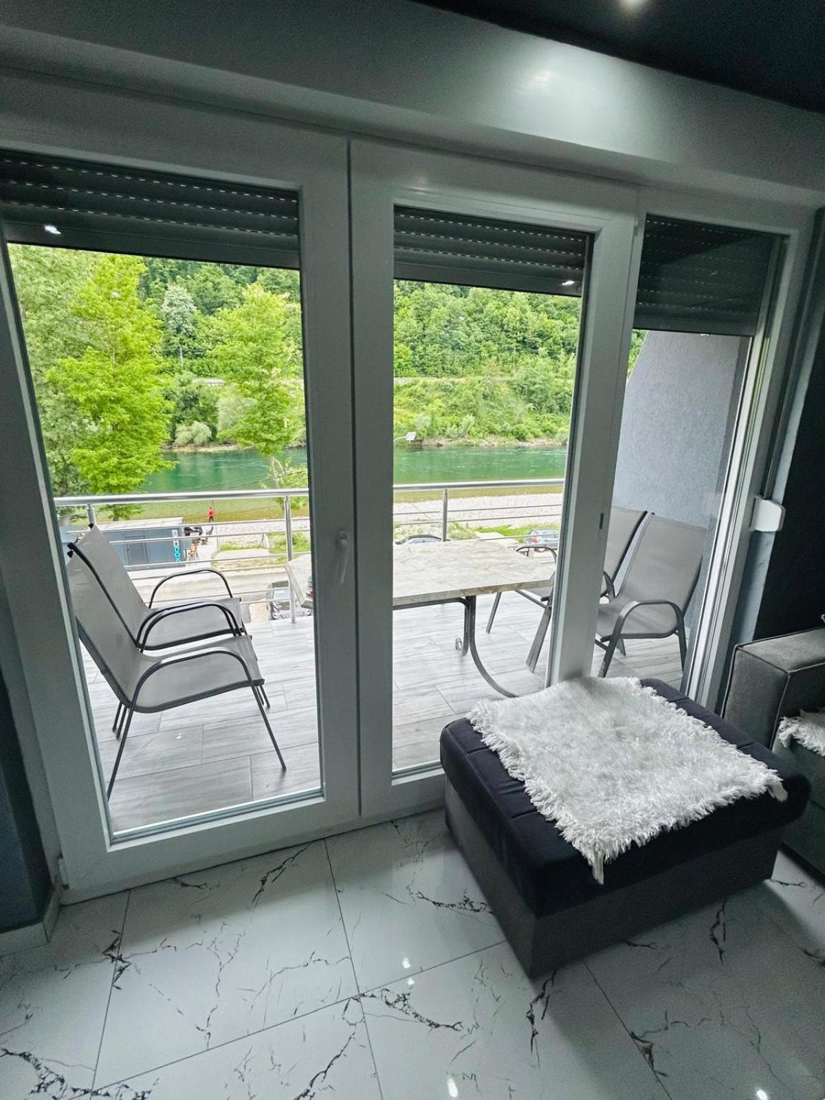 Zlatna Plaza Lägenhet Bratunac Rum bild
